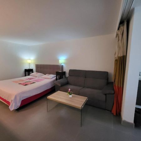 Residence Appartement La Vieille Tour Ле Госие Екстериор снимка