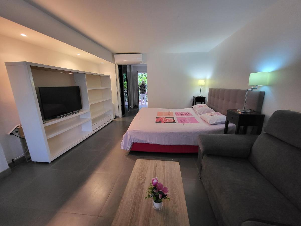 Residence Appartement La Vieille Tour Ле Госие Екстериор снимка